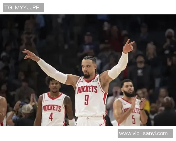 伊森复出后展现奇兵本色攻防两端助火箭重回胜利轨道